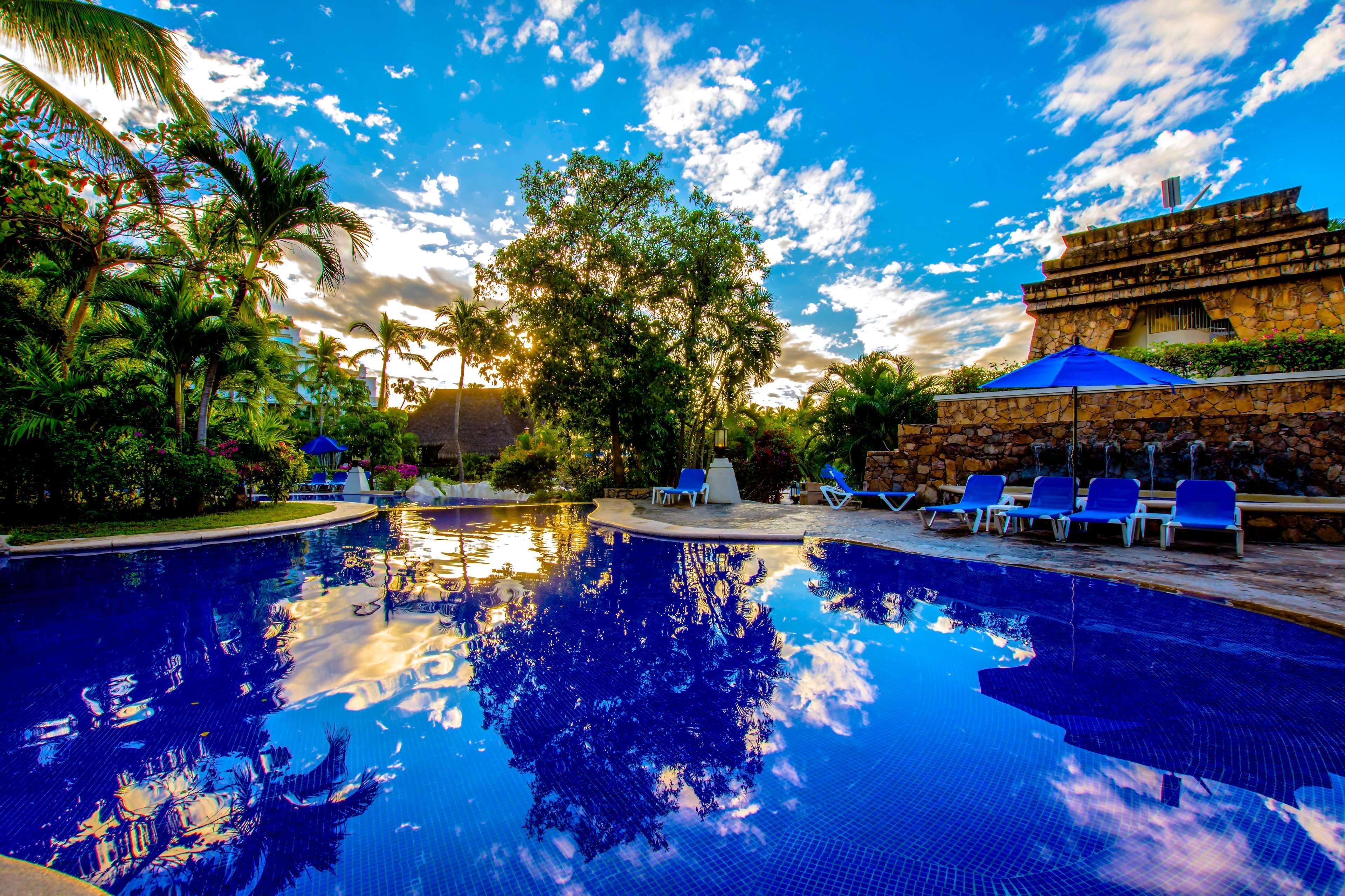 Barcelo Karmina Hotel Manzanillo Exterior photo