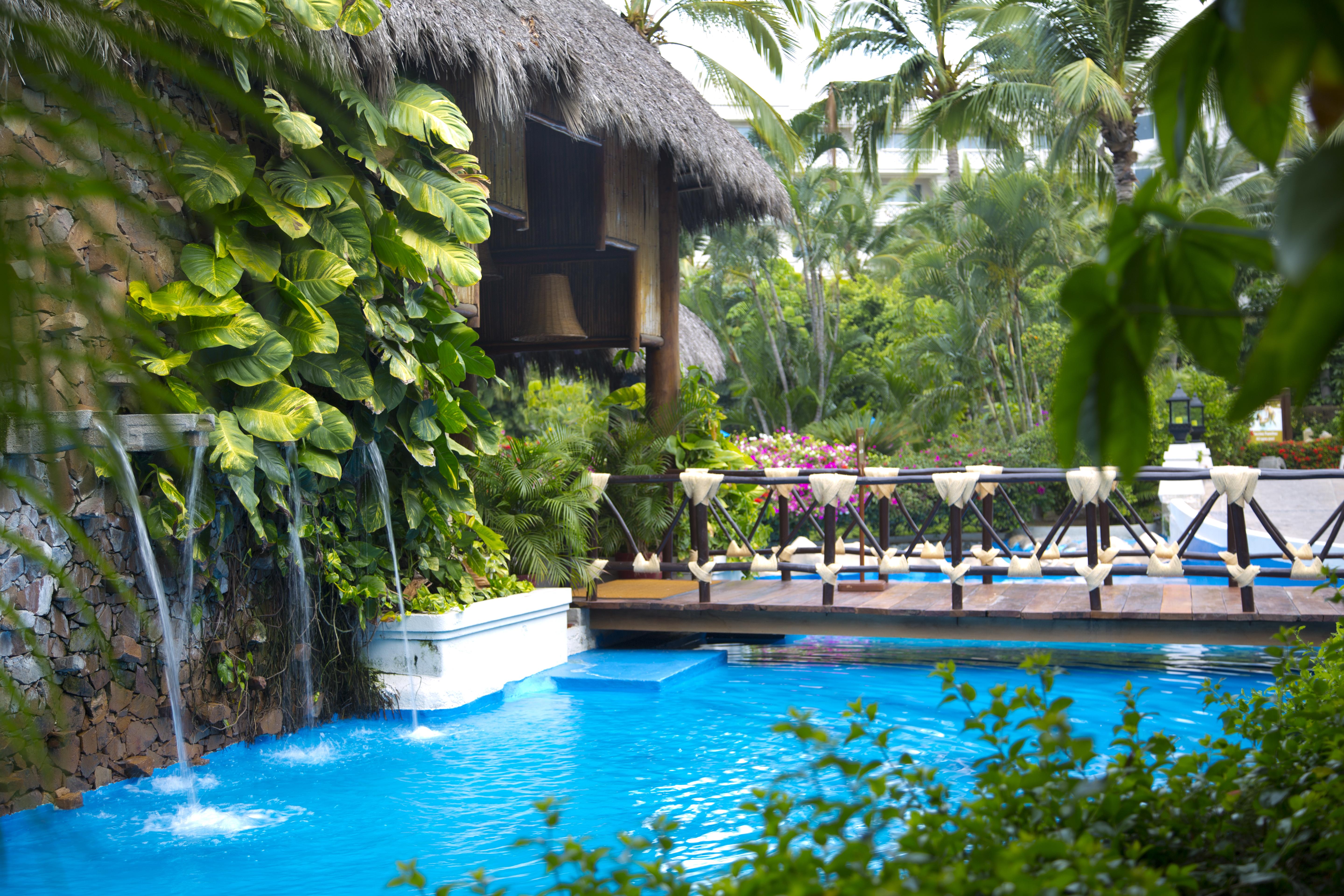 Barcelo Karmina Hotel Manzanillo Exterior photo